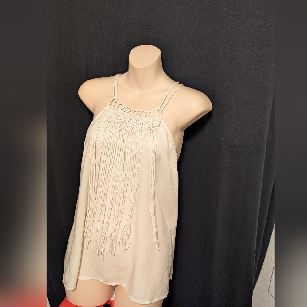 Dizzy Lizzy White Macrame Fringes Halter Top - Picture 2 of 12